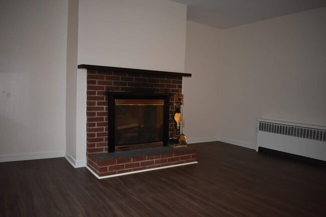 Building Photo - 33 E Vacation Dr