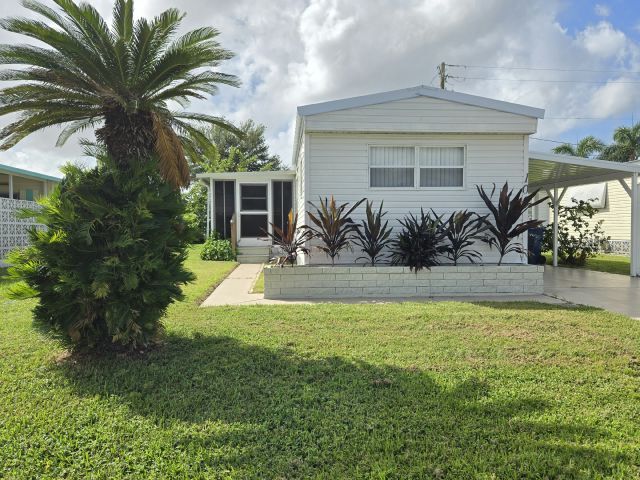 Foto principal - 106 49th Ave W