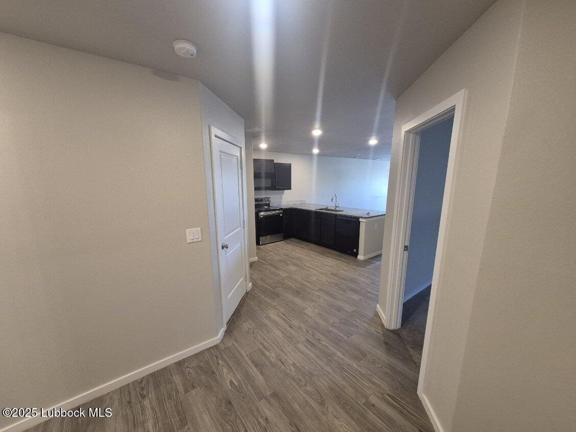 Primary Photo - 14412 Avenue X