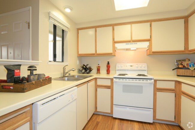 Foto del edificio - 2705 Range Ave