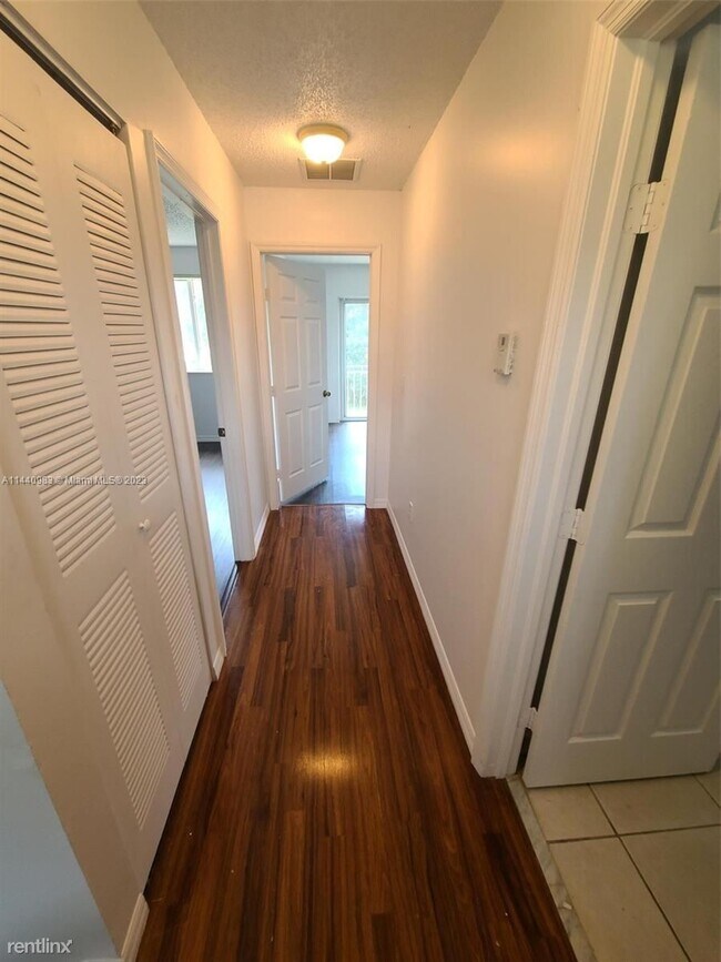 Foto del edificio - 3 br, 2 bath House - 1616 NE 5th St