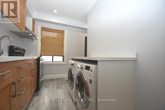 Building Photo - 133 Coxwell Ave