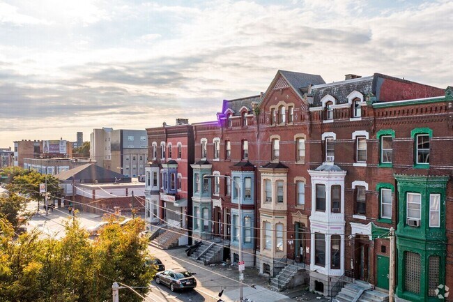 Foto del edificio - 1422 W Girard Ave