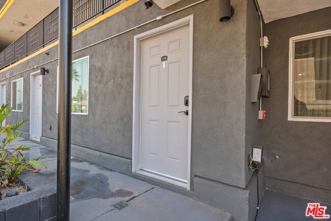 Foto del edificio - 15286 Sutton St