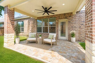 Building Photo - 26116 Chivalry Ct