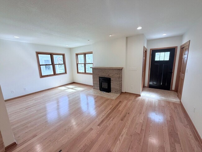 Foto del edificio - Fully Remodeled Luxury Home with Exceptional Space and Style!!