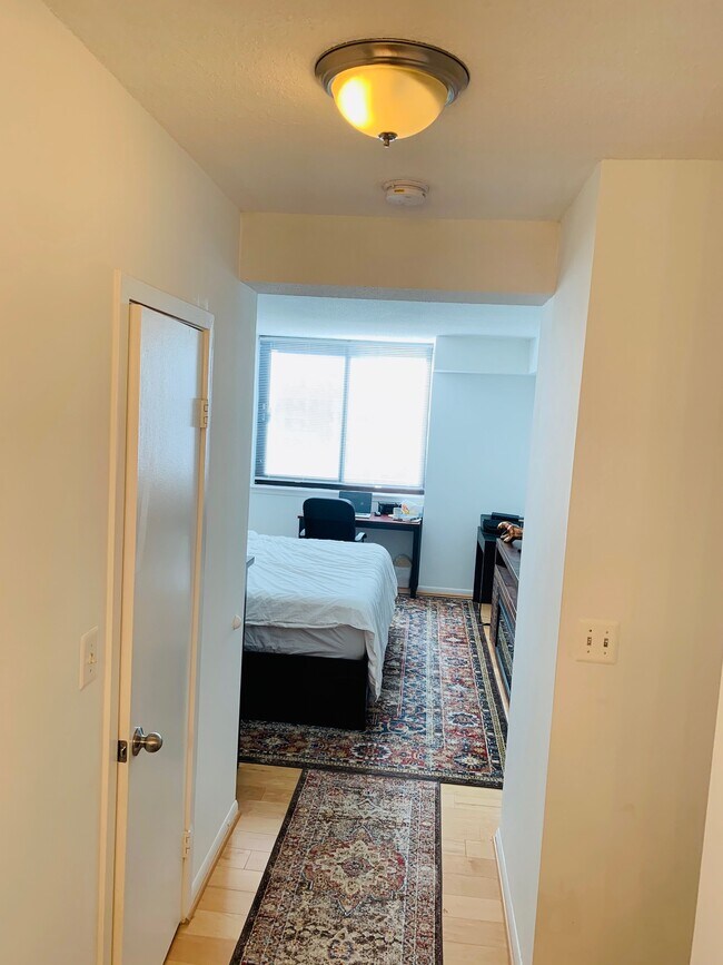 5505 Seminary Rd Unit 1703N, Falls Church, VA 22041 Condo for Rent in