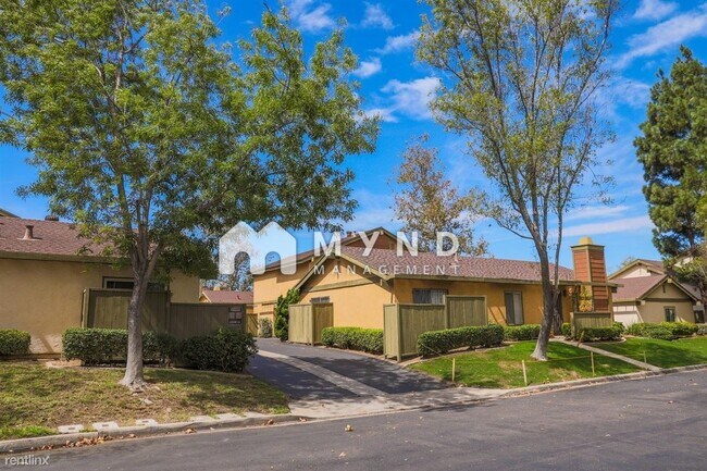 Building Photo - 4 br, 2 bath House - 10678 Caminito Derecho