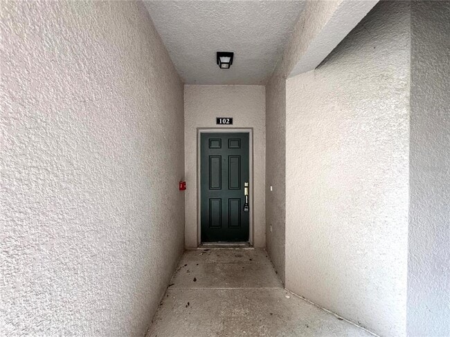 Foto del edificio - 9447 Myrtle Creek Ln