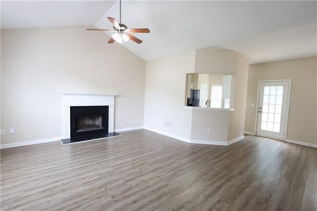 Foto del edificio - 3044 Lake Park Trail