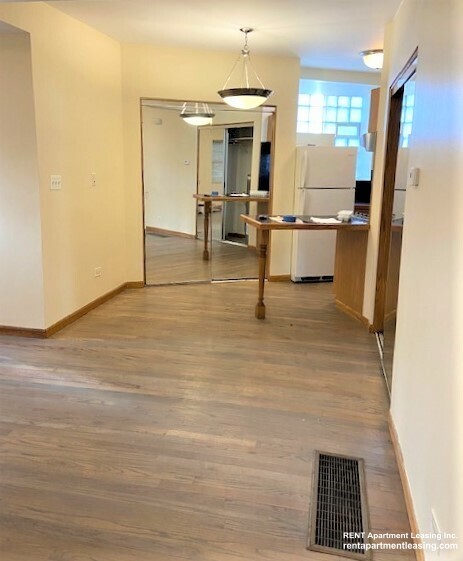 Foto del edificio - 2150 W Cullom Ave