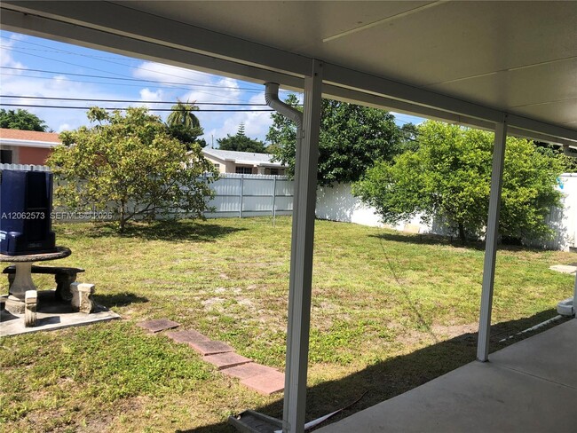 Foto del edificio - 3061 NW 87th Terrace