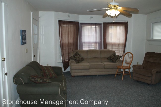 Foto del edificio - 349-353 W 9th St