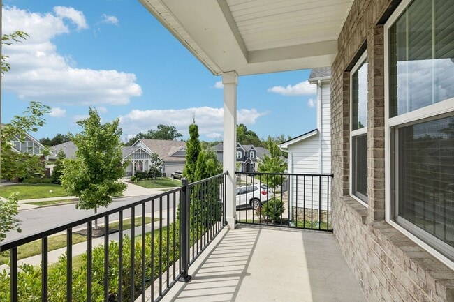 Building Photo - Clover Glen Rental