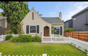 Building Photo - 2044 Parnell Ave