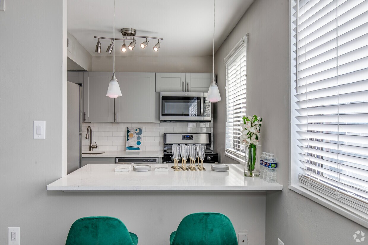 Flats of Forestville Rentals in District Heights at 3253 Walters Ln