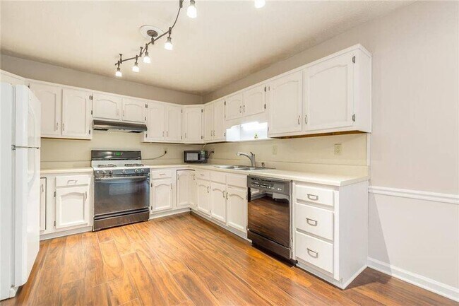 Building Photo - 3227 Plymouth Rock Dr