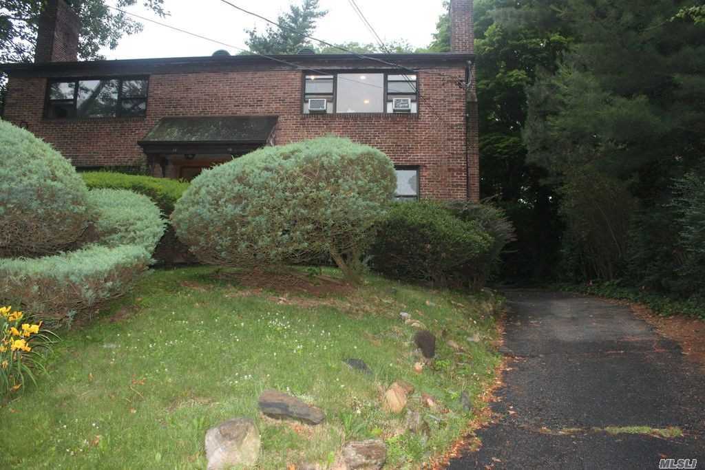 Primary Photo - 10 Linden St
