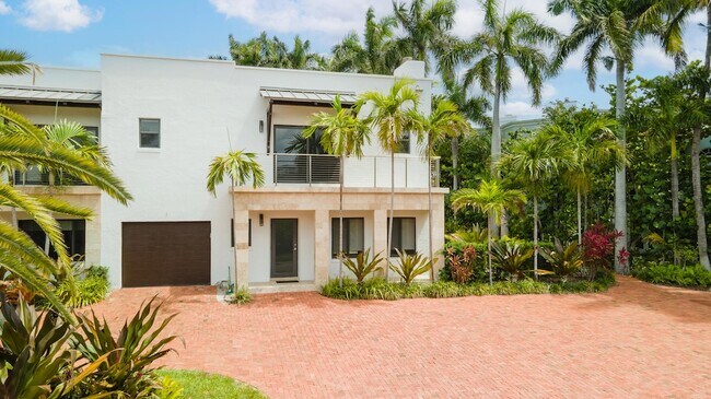 Foto del edificio - 1121 Bel Air Dr
