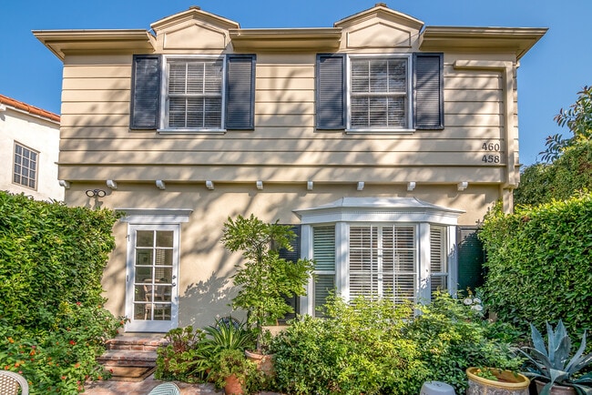 Foto del edificio - 458 S Bedford Dr