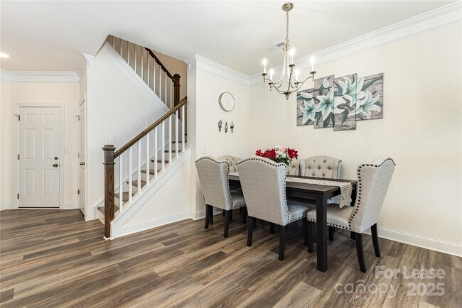 Foto del edificio - 3971 Fadden St
