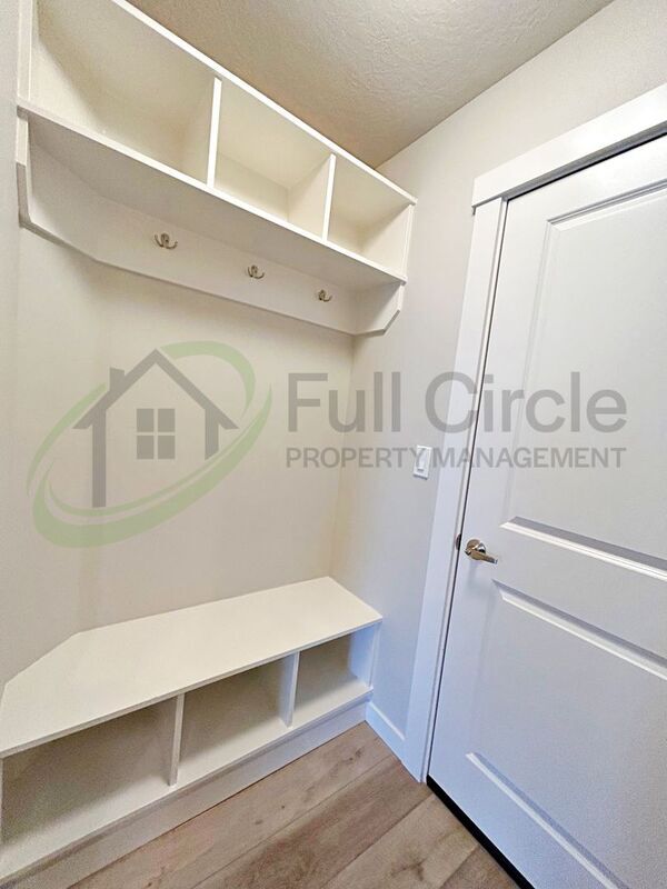 Building Photo - 4301 S Chesman Ave