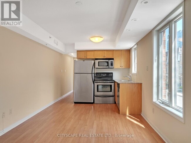 Building Photo - 16 Laidlaw St