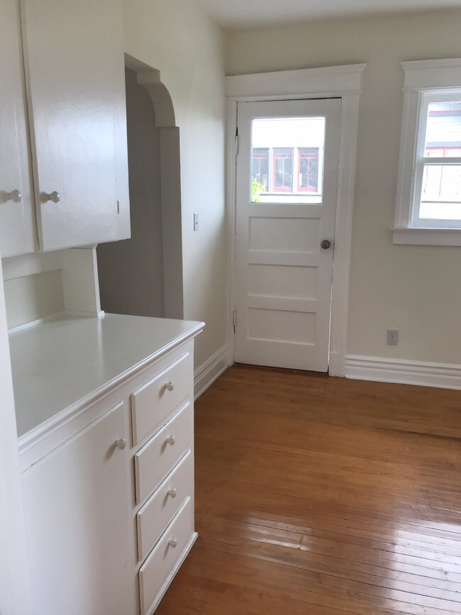 722 E Kensington Rd, Los Angeles, CA 90026 House for Rent in Los