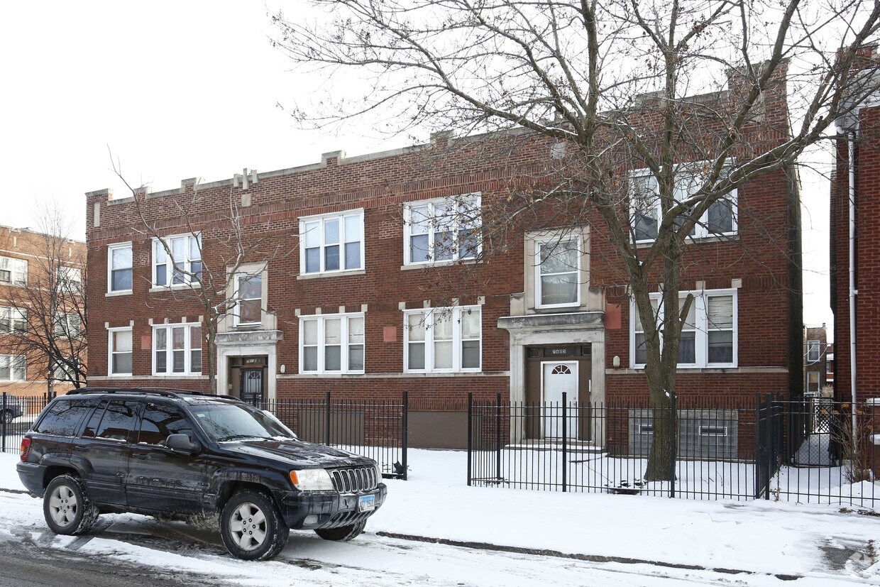 Building Photo - 7601 S Peoria St
