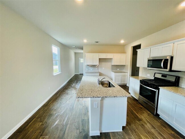 Building Photo - 2904 Tweedy Trail