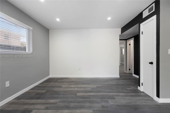 Building Photo - 28 NW 34th Terrace