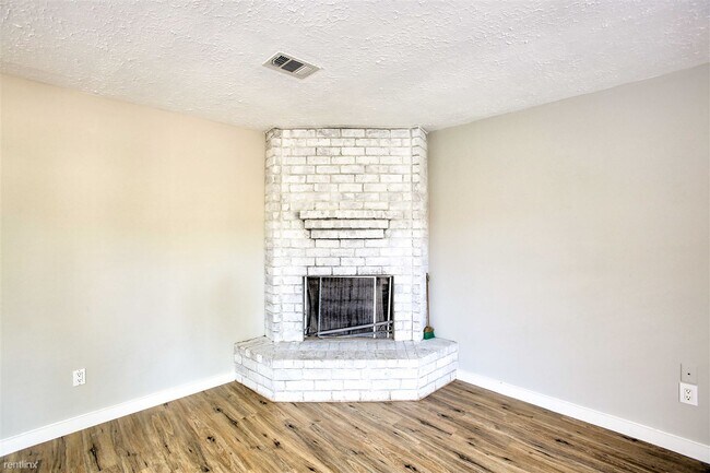 Building Photo - 3 br, 2 bath House - 19702 Bolton Bridge Ln