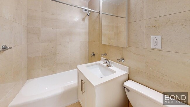Building Photo - 435 E 79th St