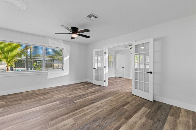 Foto del edificio - SFH Fort Myers 1561