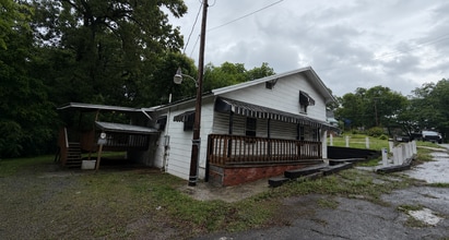 Building Photo - 801 Rutledge Dr