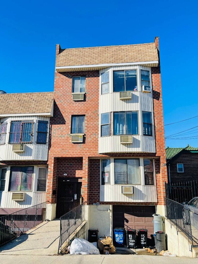 Primary Photo - 85-20 168th St