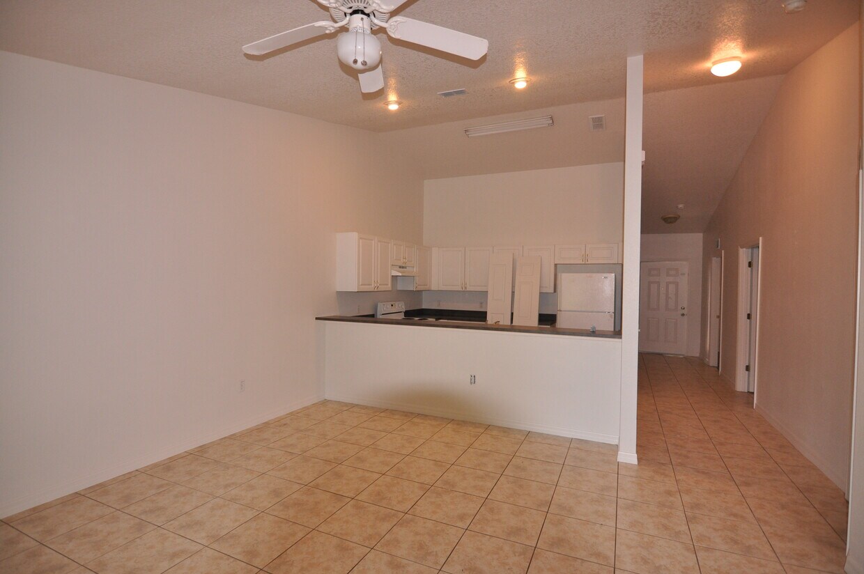 Foto principal - 6775 Dairy Rd