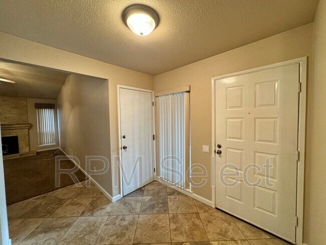 Foto del edificio - 1813 Klamath River Dr