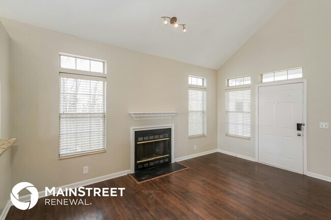 Building Photo - 1400 Apache Ln