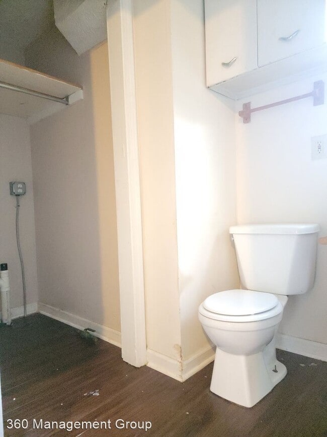 Building Photo - 2 br, 1 bath House - 22 Second Street