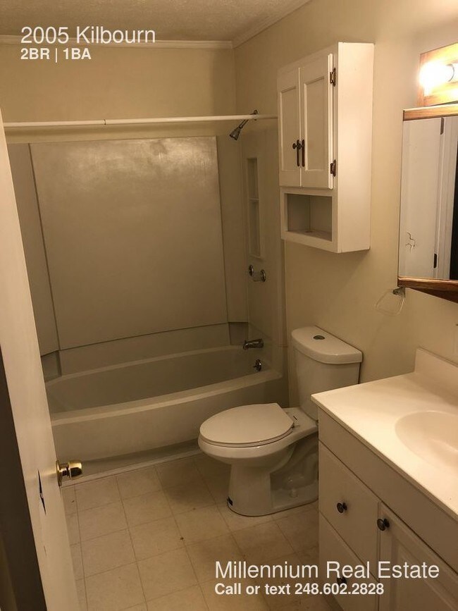 Foto del edificio - 2 bdrm in Owosso!