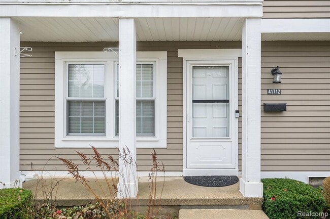 Foto del edificio - 41712 Onaway Dr