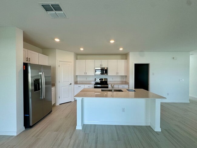 Building Photo - 11738 Radiant Shore Loop
