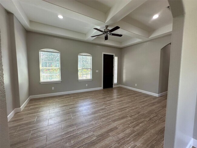 Foto del edificio - 126 Scarlet Harts Ln