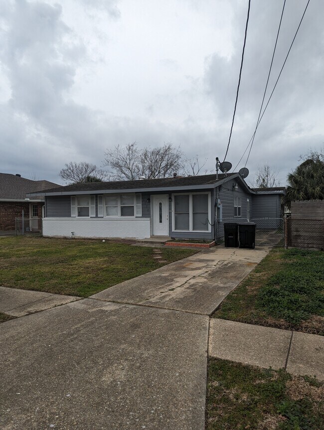 5728 Pauline Dr, New Orleans, LA 70126 House Rental in New Orleans