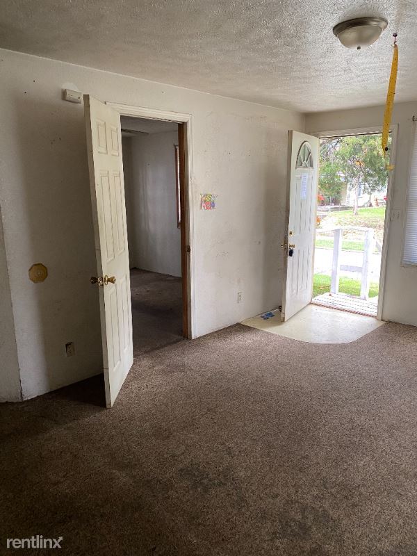 Building Photo - 1 br, 1 bath House - 2415 W Malone Ave