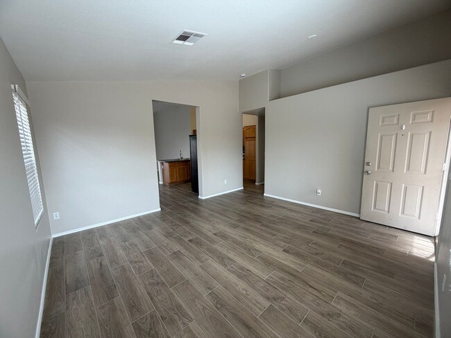 Foto del edificio - 16719 N 160th Ave