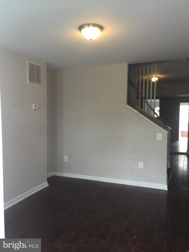 Foto del edificio - 2405 Orleans St