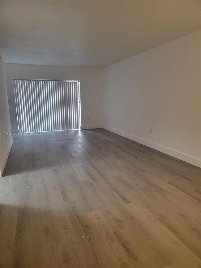 Building Photo - 5800 SW 127th Ave