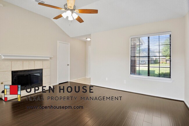 Building Photo - 1206 Hillwood Way Grapevine